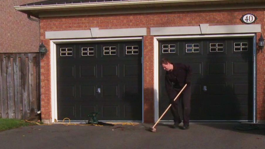 How to apply driveway sealer Canadian Tire