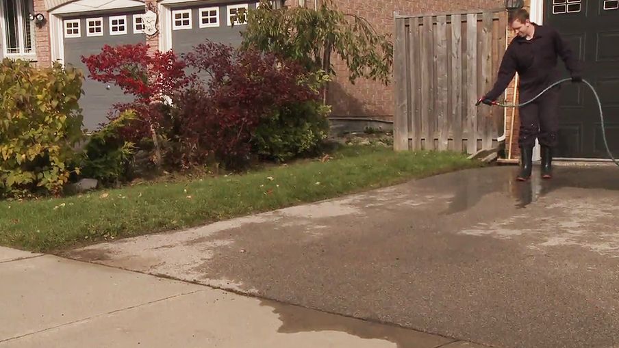 How to apply driveway sealer Canadian Tire