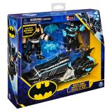 Avion Bat-Tech avec figurines articulées exclusives Mr. Freeze et Batman DC Comics, 4 po, 3 ans et plus | DC Comicsnull