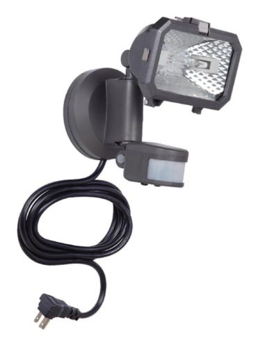 Noma Led Plug In Light Canadian Tire, Motion Sensor Outdoor Wall Light Canadian Tire
