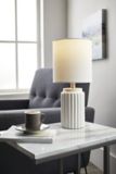 Lampe de table CANVAS, base en céramique, abat-jour en lin, blanc | CANVASnull
