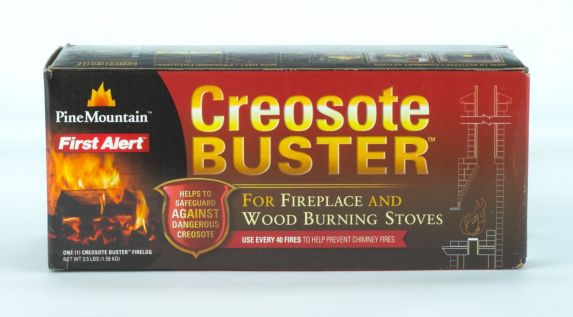 Bûche Pine Mountain Creosote Buster pour foyers et poêles à bois Image de l’article