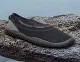 womens water shoes canada