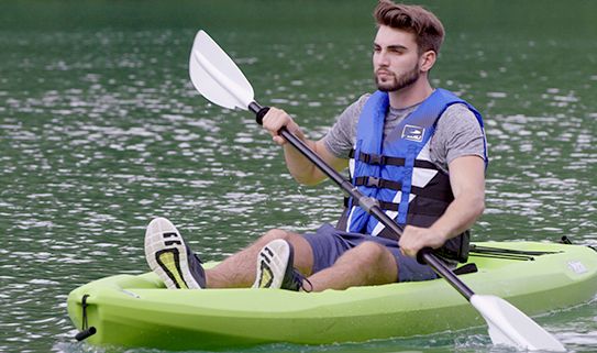 Explorez notre assortiment de kayaks à siège extérieur amusants et faciles à utiliser