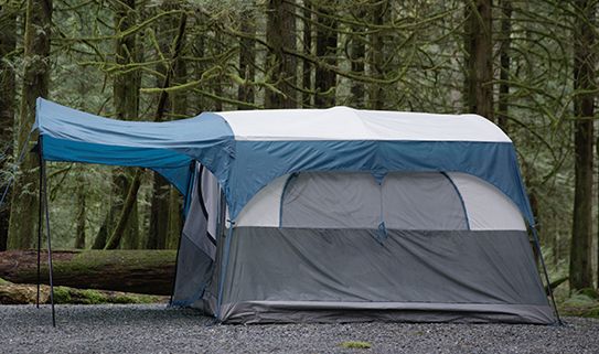 Parcourez nos grandes tentes de type chalet, parfaites pour le camping