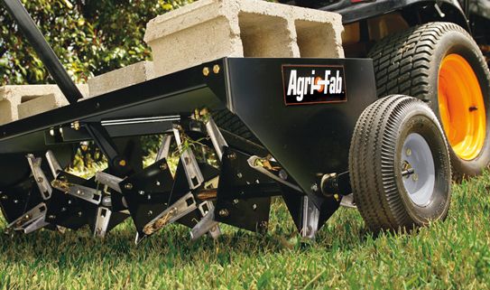 Discover our lawn aerators