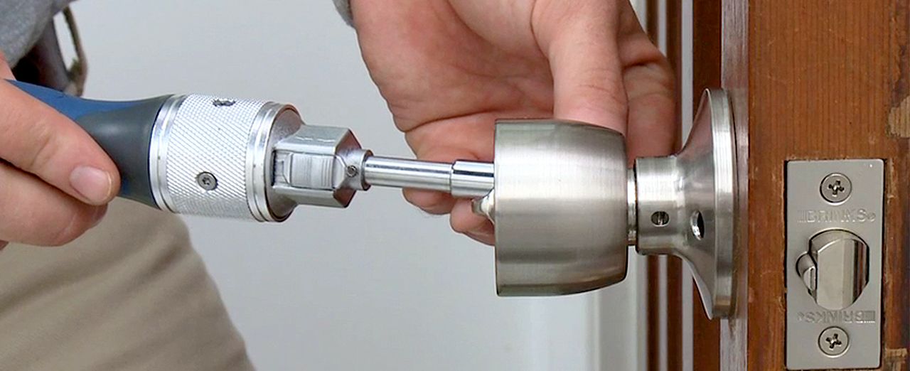 How To Replace Door Locks And Hardware Canadian Tire